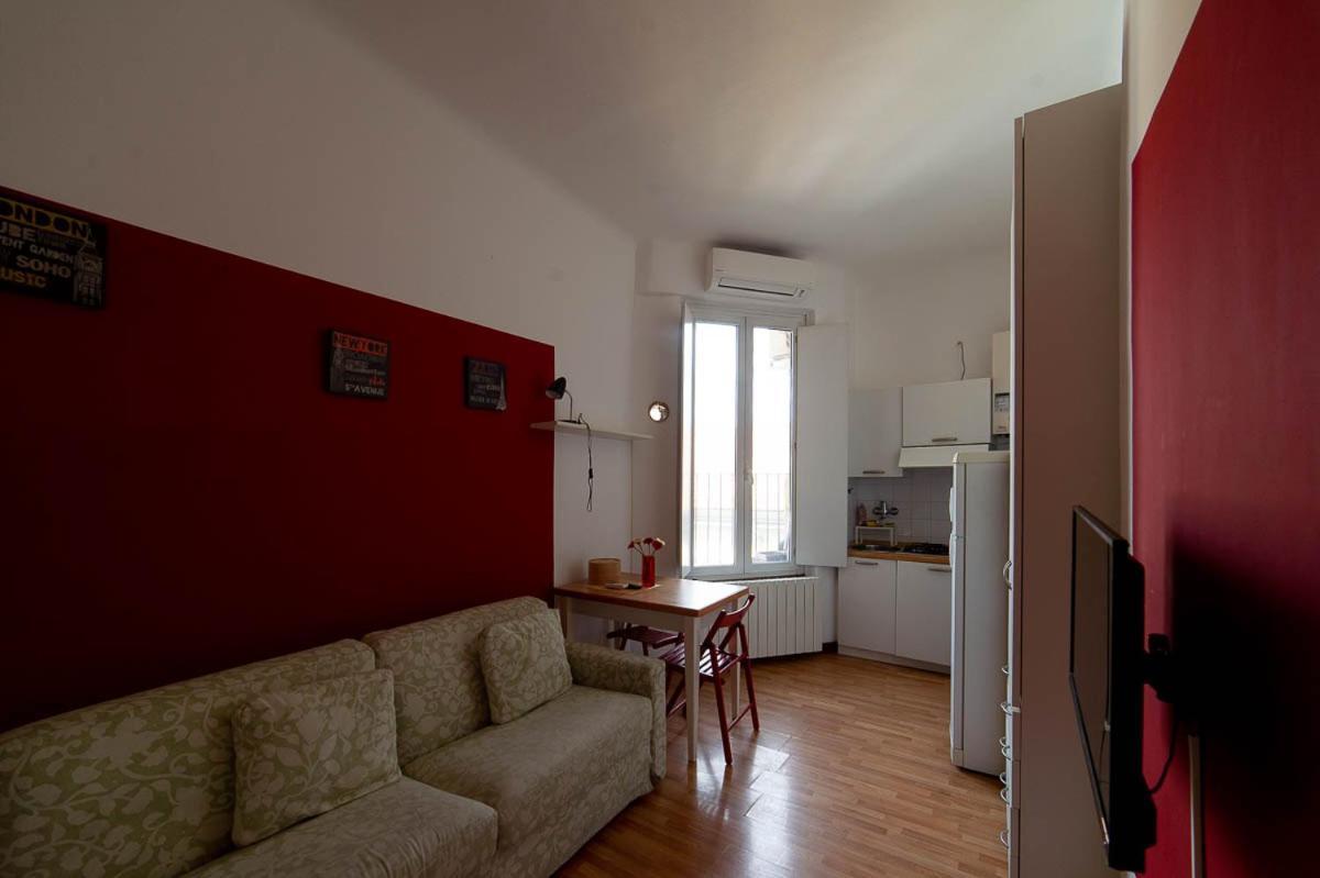 Hbhall Navigli 21 Milán Exterior foto